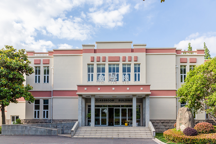 Campus Scene3