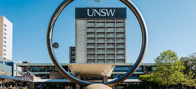 新南威尔士大学
